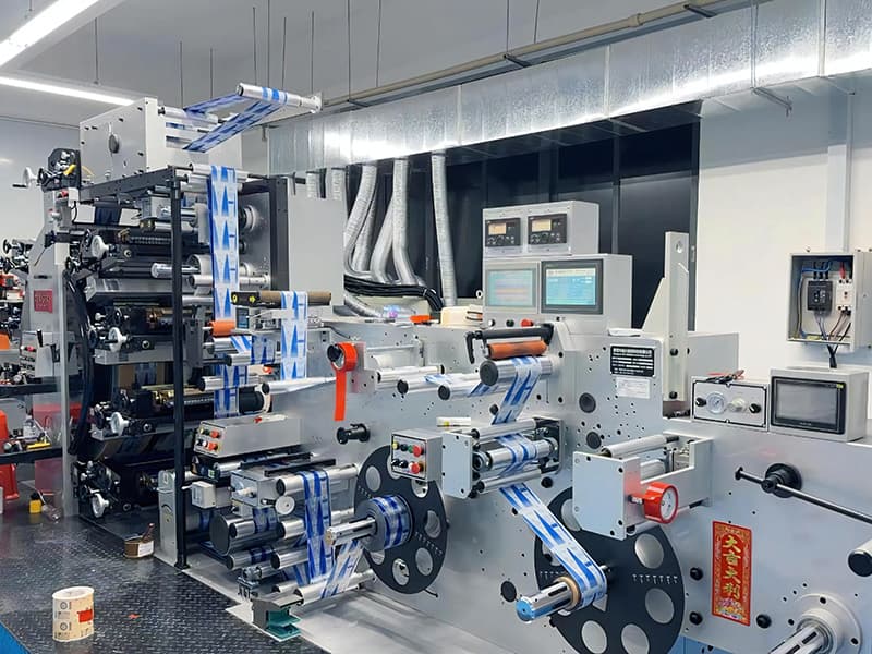 Qualified cosmetic packaging manufacturing partner